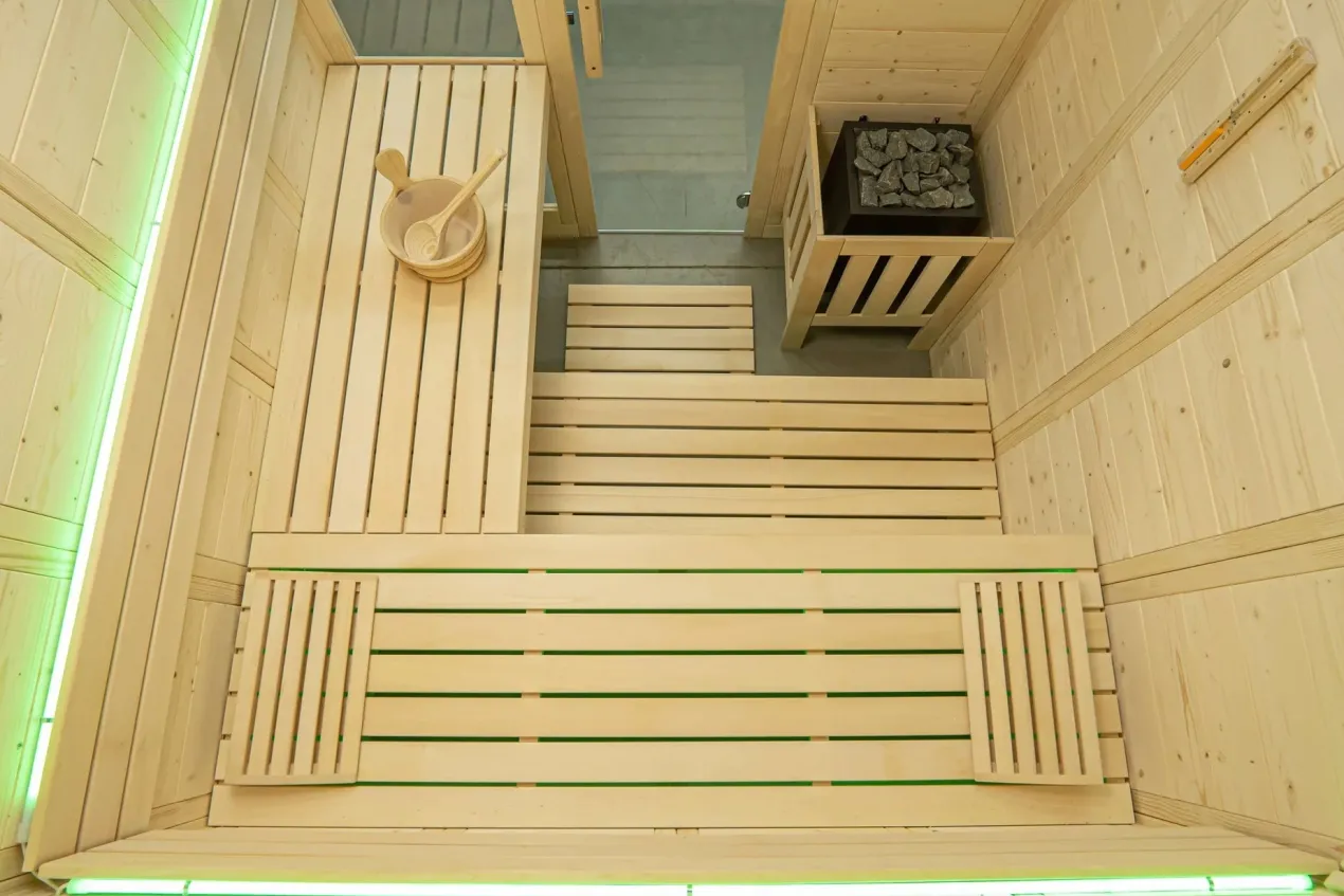 Almost Heaven Wolfpine 2-5 Person Indoor Sauna (Heritage Collection)