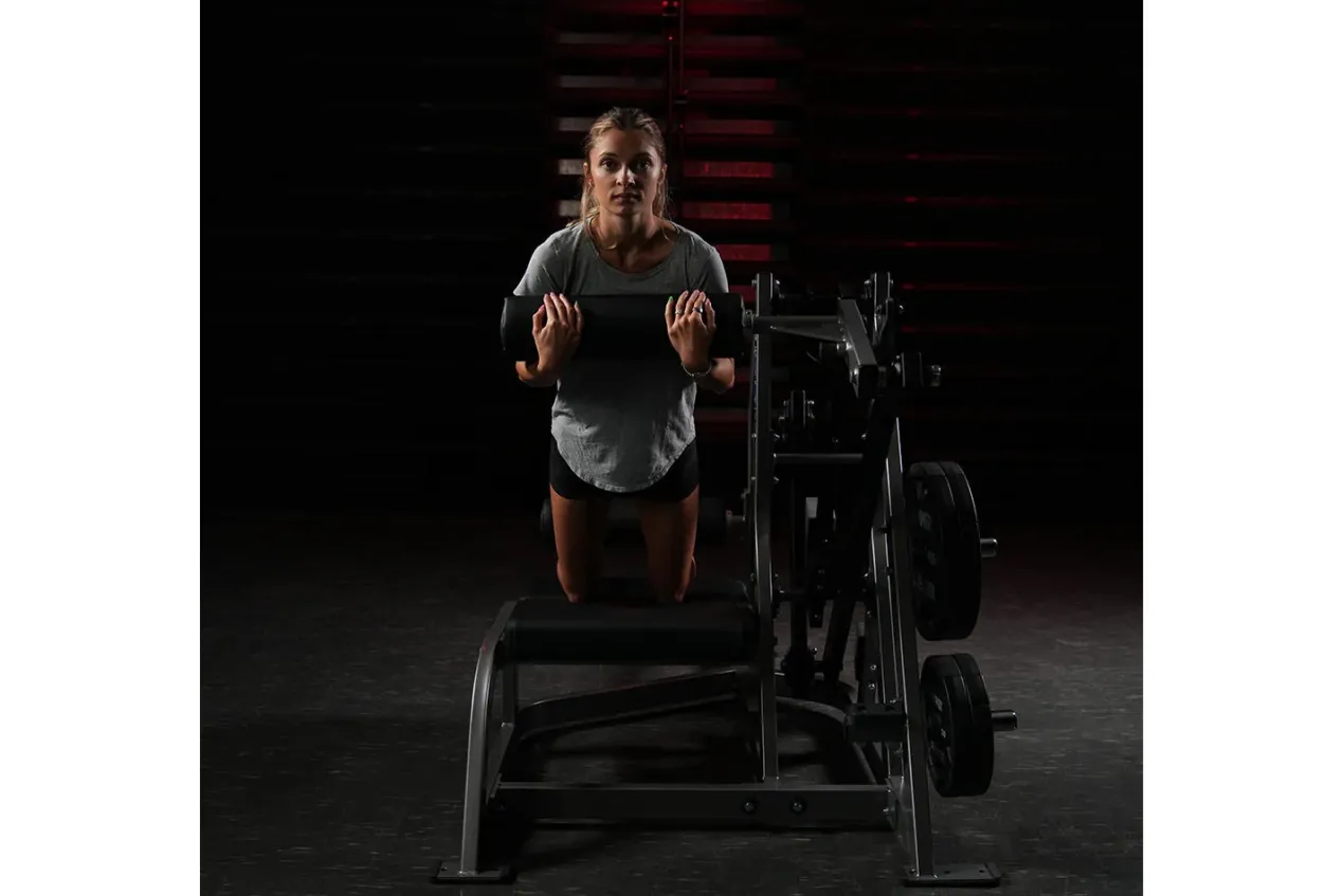 Hammer Strength Assisted Nordic Ham