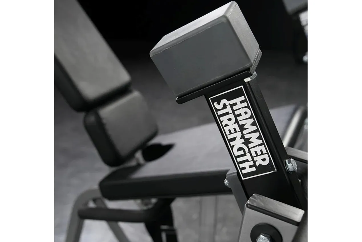 Hammer Strength Plate-Loaded Iso-Lateral Leg Extension
