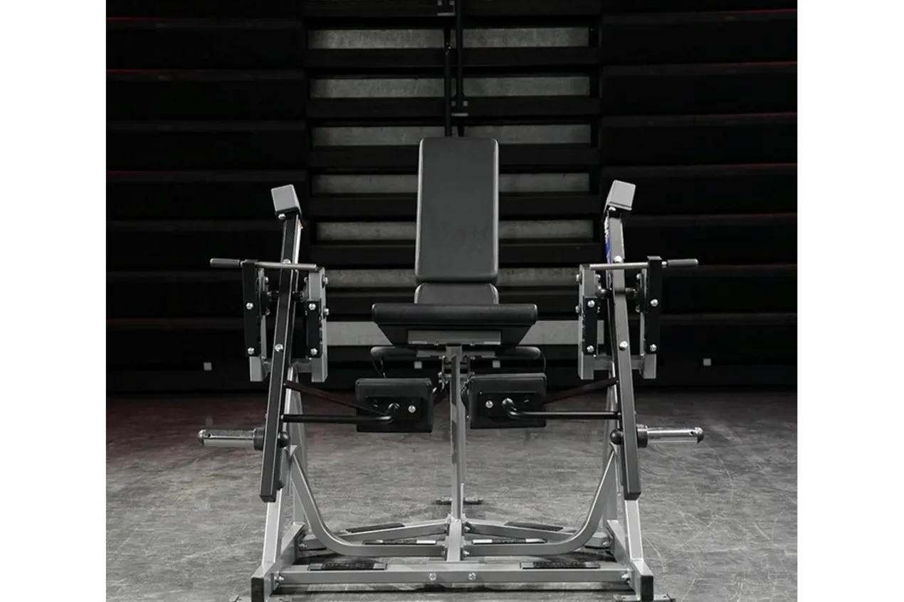 Hammer Strength Plate-Loaded Iso-Lateral Leg Extension