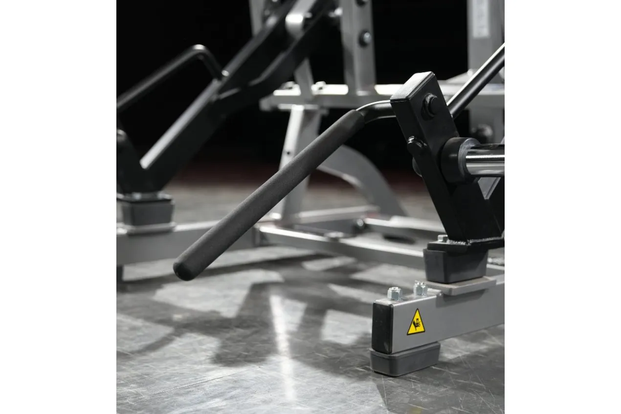 Hammer Strength Plate-Loaded Squat High Pull