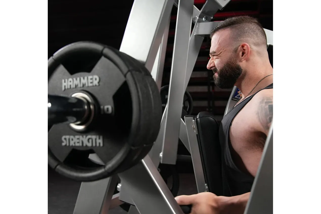 Hammer Strength Plate-Loaded Iso-Lateral D.Y. Row