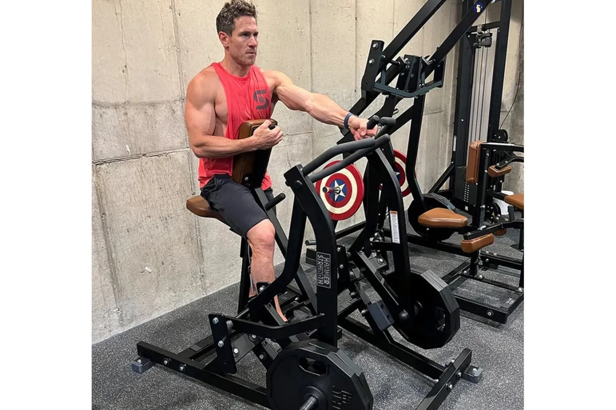 Hammer Strength Plate-Loaded Iso-Lateral Row