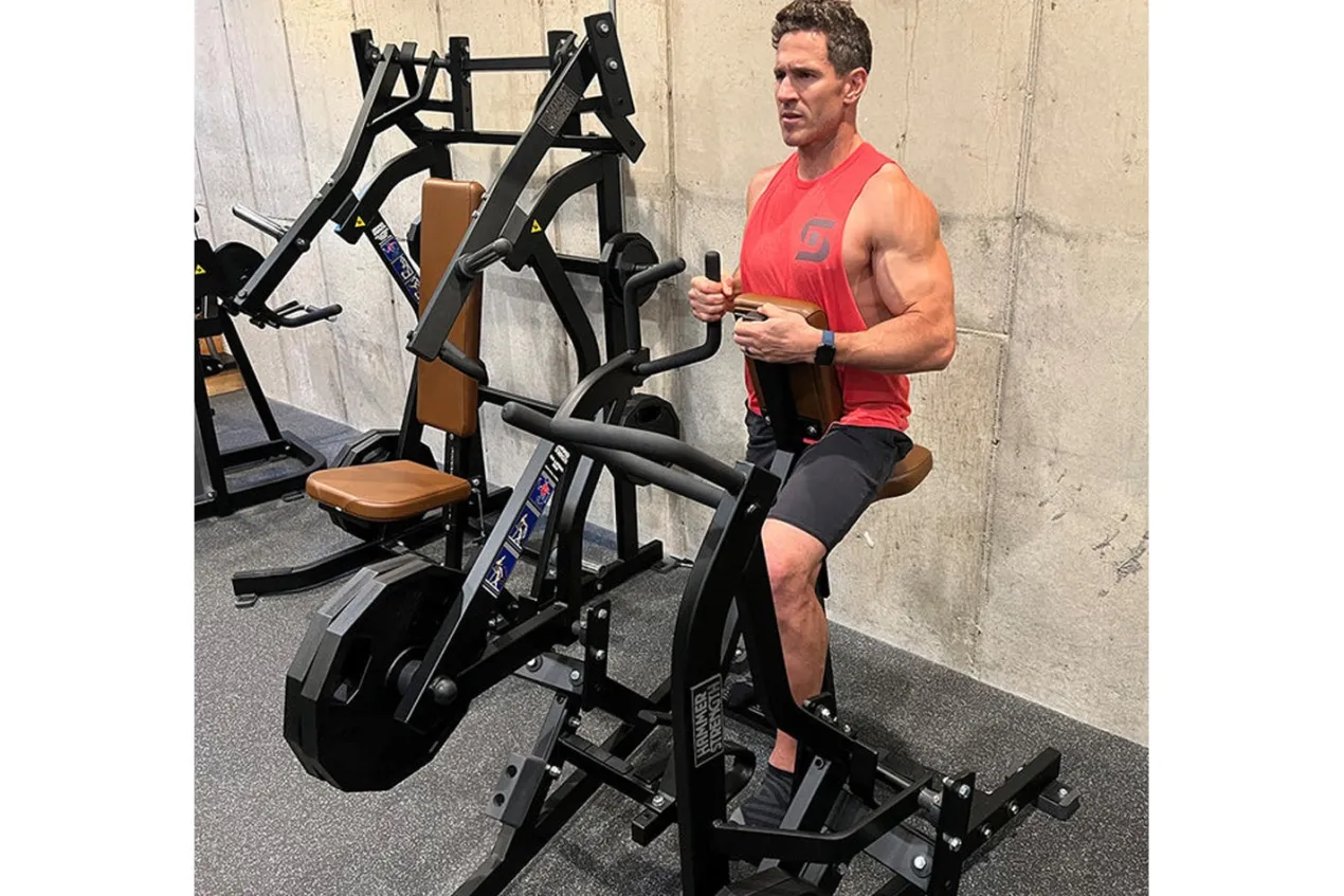 Hammer Strength Plate-Loaded Iso-Lateral Row
