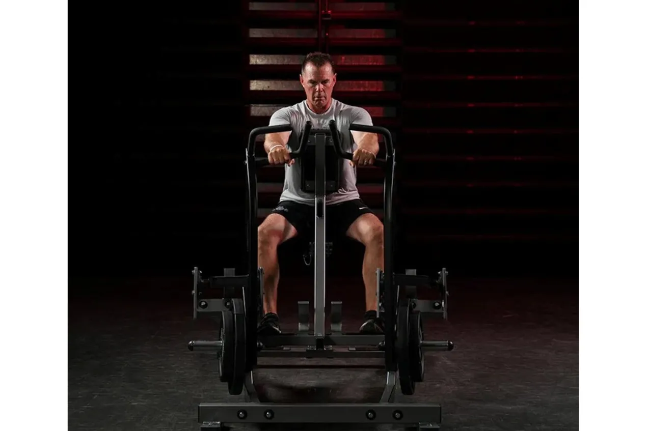 Hammer Strength Plate-Loaded Iso-Lateral Row