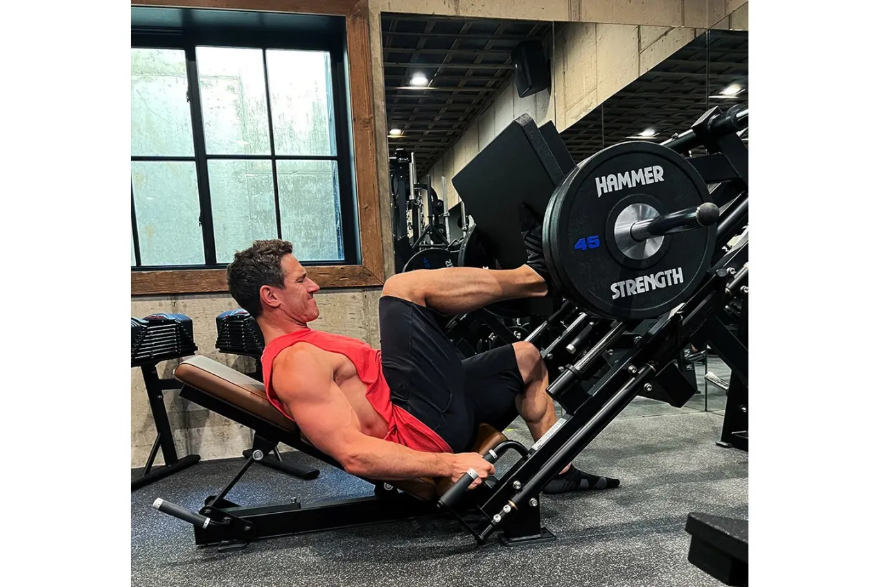 Hammer Strength Plate-Loaded Linear Leg Press