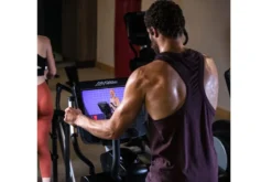 Life Fitness Club Series + (Plus) Elliptical Cross-Trainer (X Console) (DEMO) (🧨JULY 4th SALE)