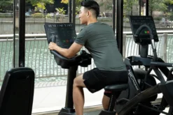 Life Fitness Club Series + (Plus) Upright Lifecycle Bike w/ SE3 Console (DEMO) (🧨JULY 4th SALE)