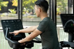 Life Fitness Club Series + (Plus) Upright Lifecycle Bike w/ SE3 Console (DEMO) (🧨JULY 4th SALE)