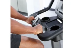 Life Fitness Club Series + (Plus) Upright Lifecycle Bike