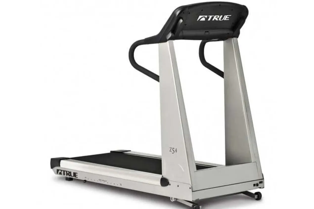 TRUE Z5.4 Treadmill With 9" TouchScreen Console